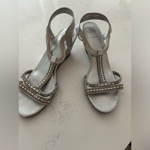 crystal pull on metallic t-strap wedge sandals